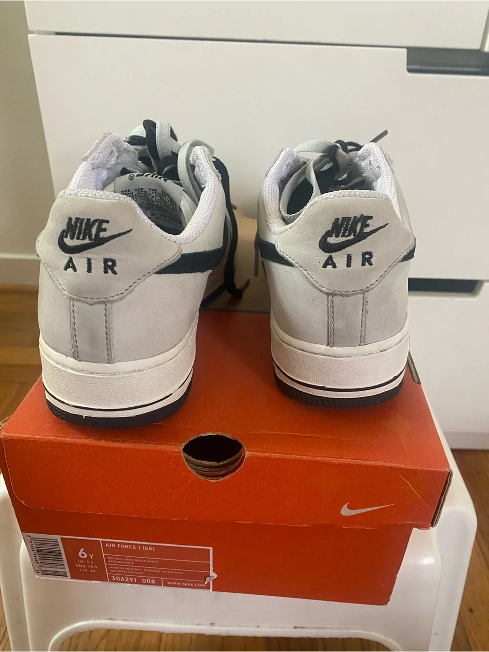 Nike Kids Low-Top Sneakers in White and Black